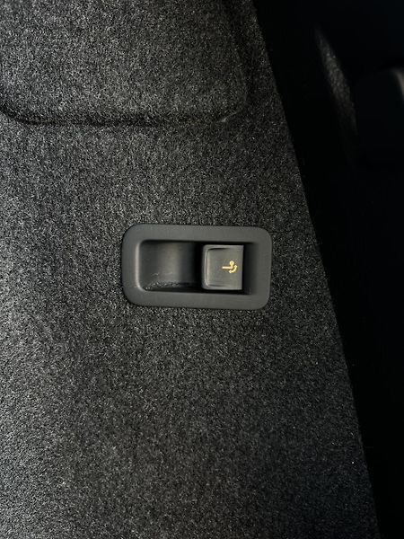 Škoda Karoq 2.0TDI DSG4x4 Sportline TZ DPH - fotka 26 z 28