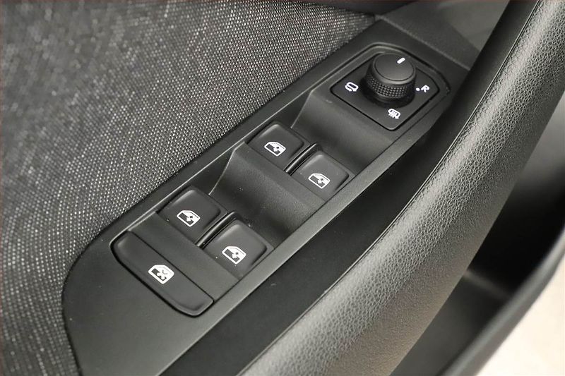 Škoda Scala (2025) 1.0 TSI, Top Selection, FullLe - fotka 19 z 19
