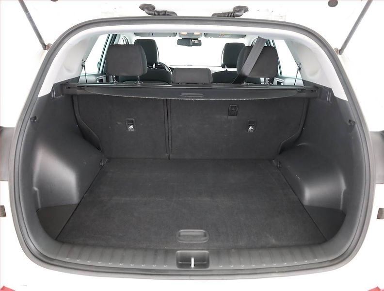 Hyundai Tucson (2016) 1.7 CRDi, Automat, Serv.kniha - fotka 16 z 17