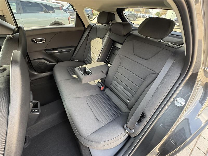 Kia K4 (2026) 1,0   T-GDI 7DCT EXCLUSIVE - fotka 16 z 19