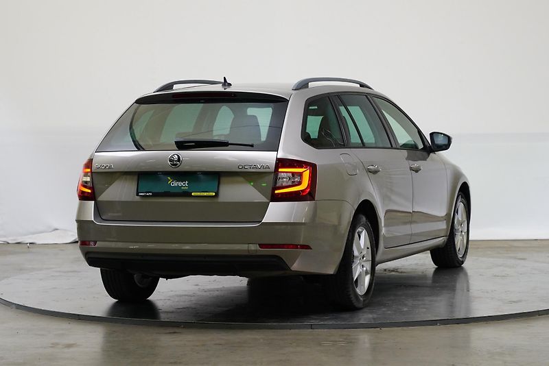 Škoda Octavia - fotka 2 z 27