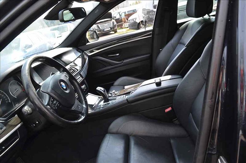 BMW Řada 5 (2011) 535 D XDRIVE TOURING AT - fotka 11 z 20
