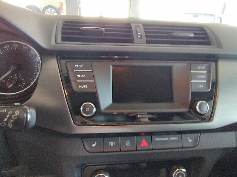Škoda Fabia (2016) 1.2TSI.Klimat.,temp.,Led sv. - fotka 26 z 28