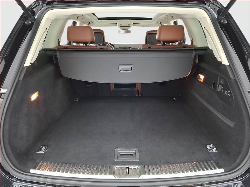 Volkswagen Touareg (2015) 3.0 TDI - fotka 14 z 26