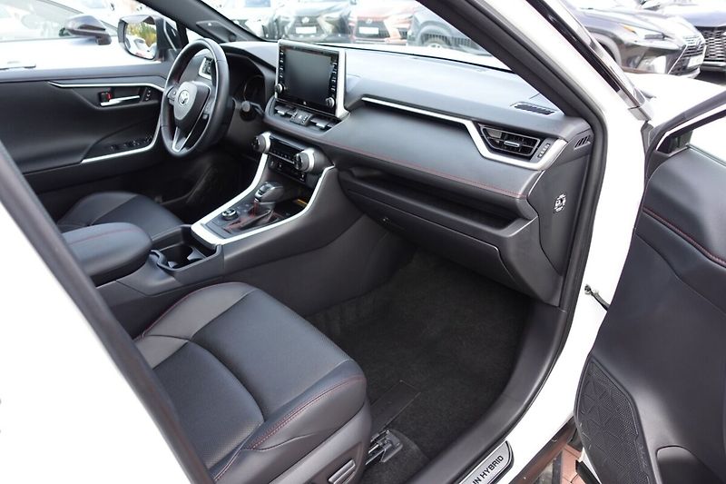Toyota RAV4 2,5 PHEV Plug-in Selection VIP - fotka 14 z 38
