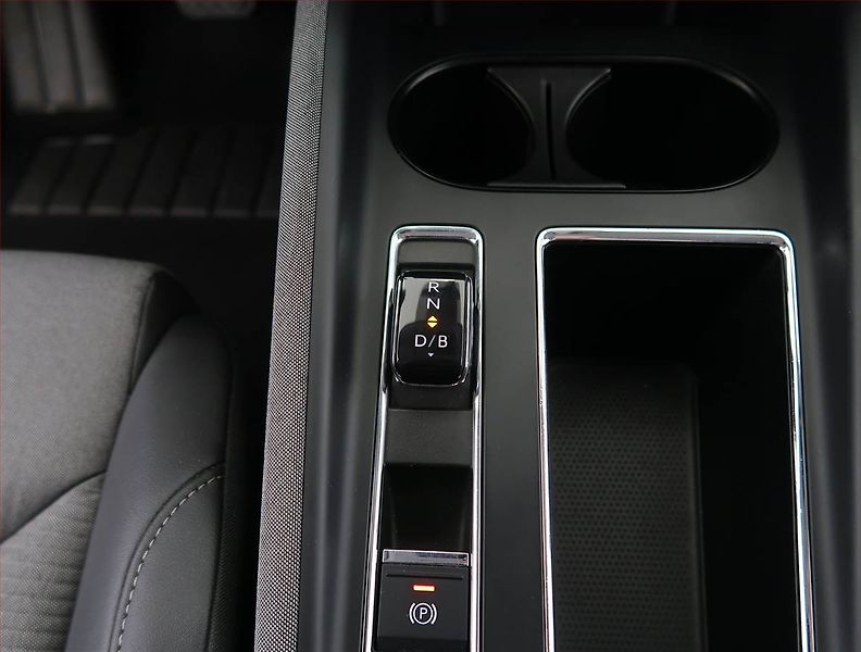 Škoda Enyaq (2021) EcoSuite iV 50 (55 kWh) - fotka 12 z 26
