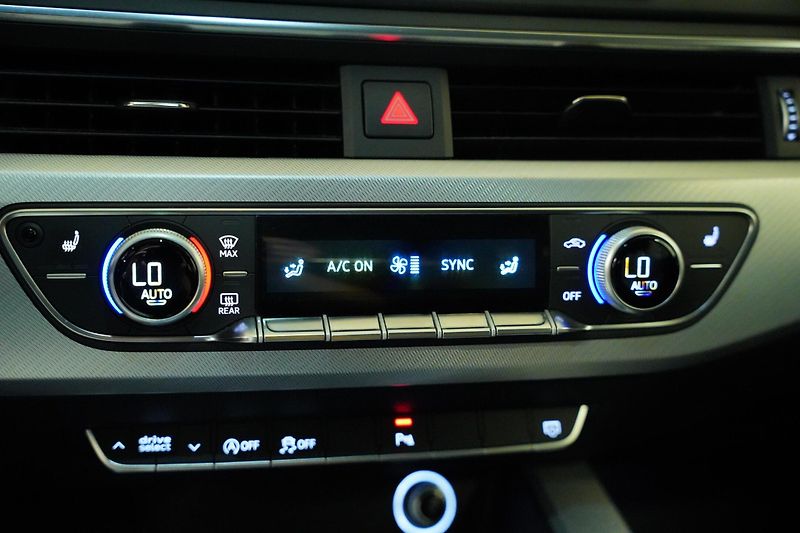Audi A4 - fotka 24 z 30