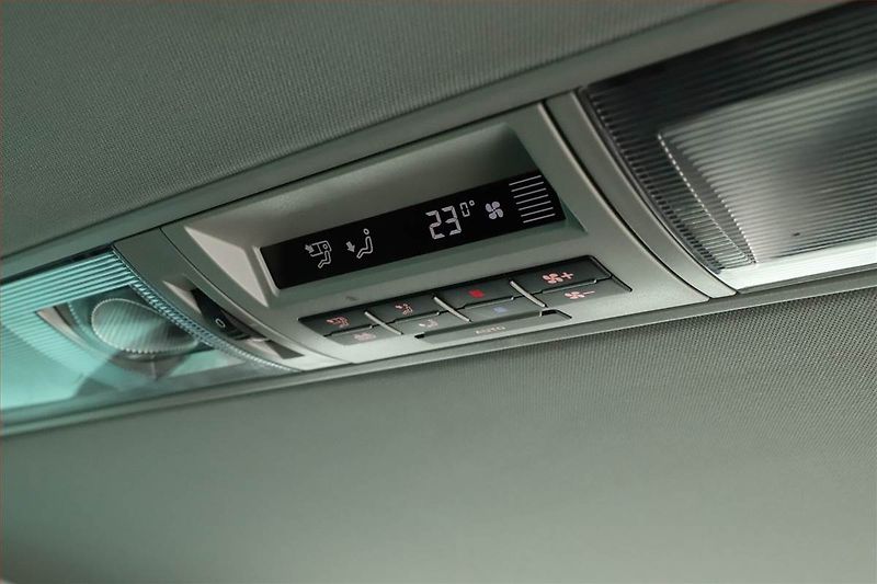 Volkswagen Multivan (2013) Highline 2.0 TDI - fotka 11 z 22