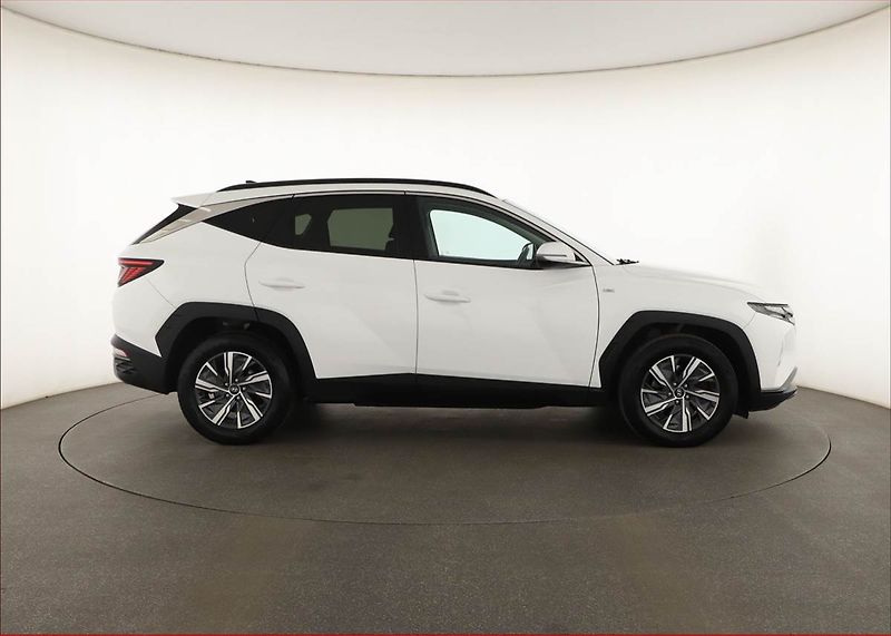 Hyundai Tucson (2021) Smart 1.6 T-GDI 48V MHEV - fotka 6 z 15