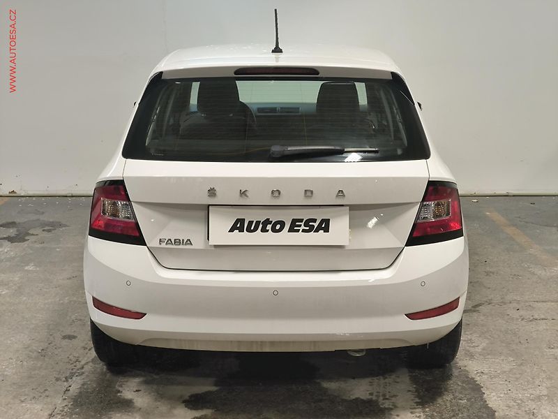 Škoda Fabia (2021) 1.0 TSi, ČR, Ambition - fotka 5 z 17