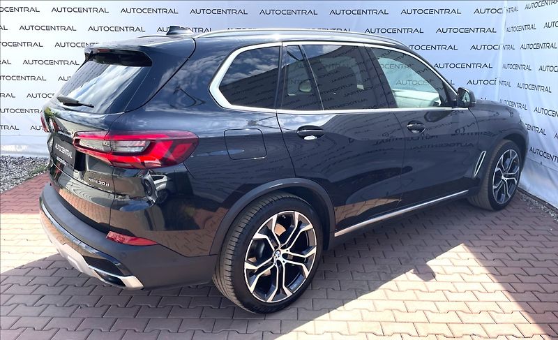 BMW X5 3,0 D,195kW,X-DRIVE,DPH - fotka 4 z 32