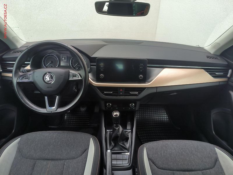 Škoda Scala (2020) 1.5 TSi, 2.maj,ČR, Style, - fotka 8 z 24