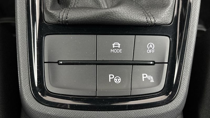 Škoda Kamiq 1.5 TSI DSG Monte Carlo - fotka 23 z 30