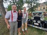Do Hříškova dorazil na jubilejní veteránský sraz rekordní počet vozidel. Přijela i herečka Obermaierová