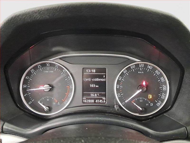 Škoda Octavia (2011) Elegance 1.9 TDI, Tempomat - fotka 11 z 20