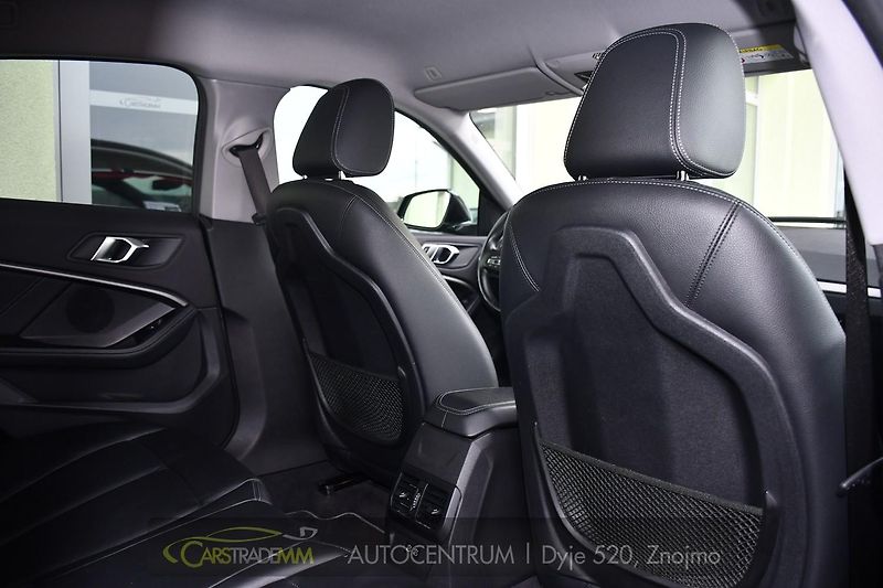 BMW Řada 2 218d ČR 1.MAJ TAŽNÉ - fotka 18 z 55