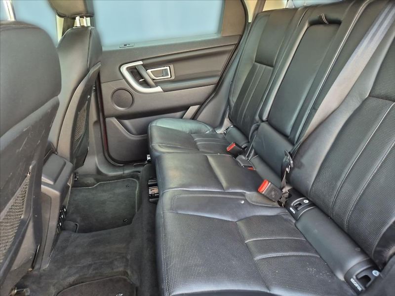 Land Rover Discovery Sport 2,0 - fotka 10 z 19