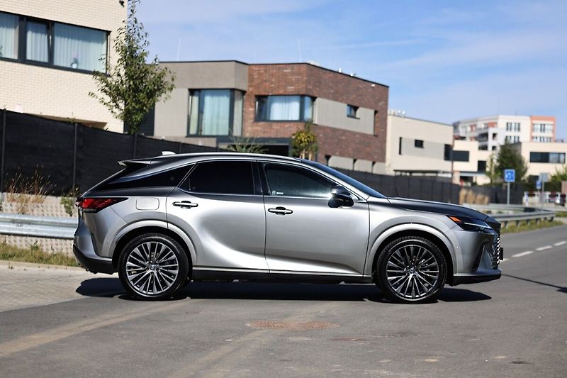 Lexus RX 450h plus 450H+ 2,5 PHEV LUXURY - fotka 6 z 31