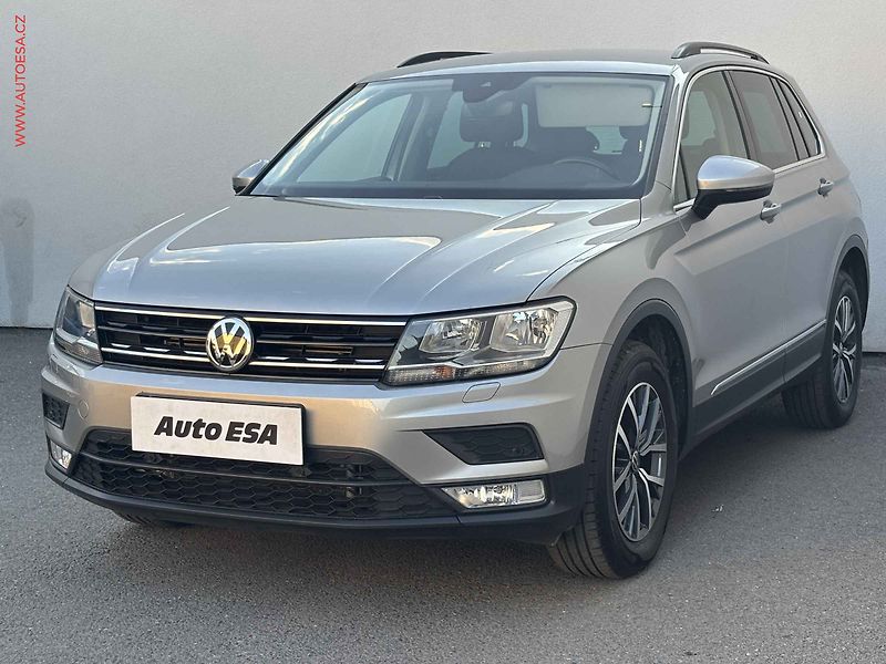 Volkswagen Tiguan (2016) 2.0 TSi 4motion, Comfortline - fotka 3 z 20
