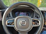 Volvo XC60 2,0 B5 AWD Ultimate Dark Vzduc - náhled 8