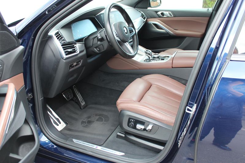 BMW X6 xDrive30d Mpaket - fotka 11 z 25
