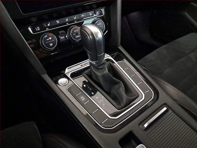 Volkswagen Passat (2019) 2.0 TDI, 4X4, Automat, Kůže - fotka 13 z 25