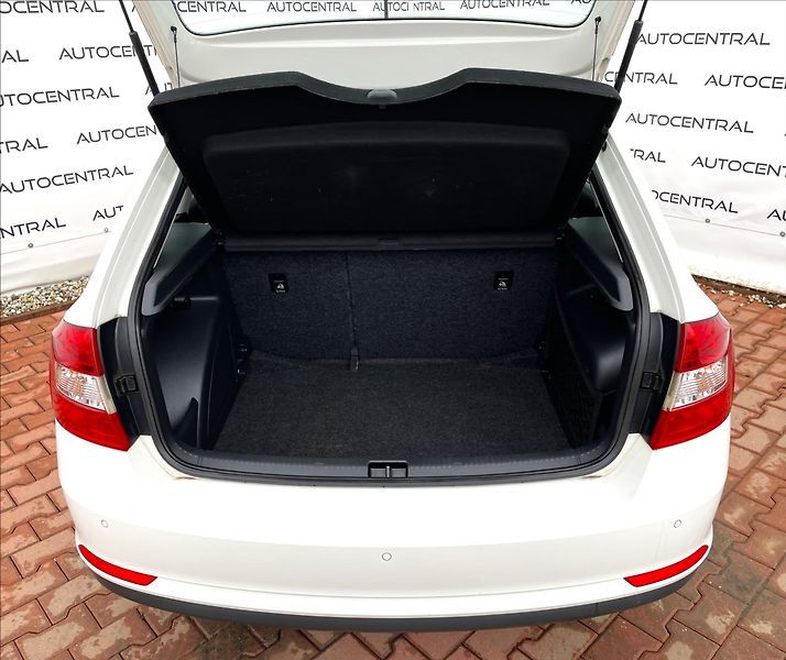 Škoda Fabia 1,0 TSi,1.maj.,ČR,po servisu - fotka 10 z 22