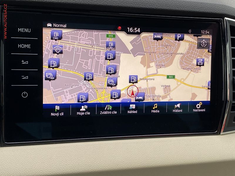 Škoda Karoq (2018) 2.0TDi 4x4, ČR, Style, DSG - fotka 21 z 23