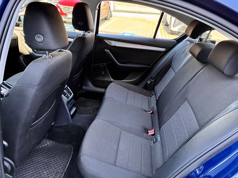 Škoda Octavia 1.6TDi 81kW 4x4 DIGI KLIMA ČR  - fotka 14 z 27