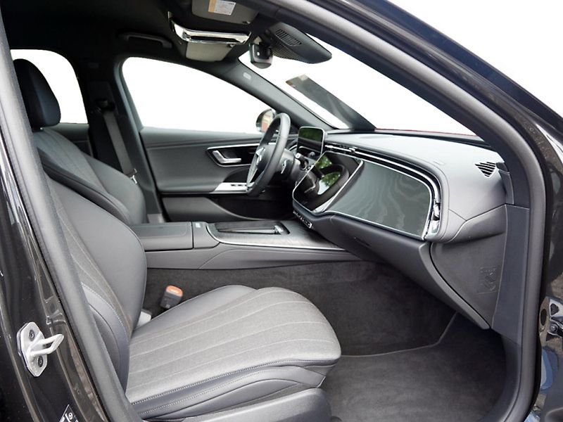 Mercedes-Benz Třídy E 200 4M Avantgarde 360 Distro - fotka 6 z 15