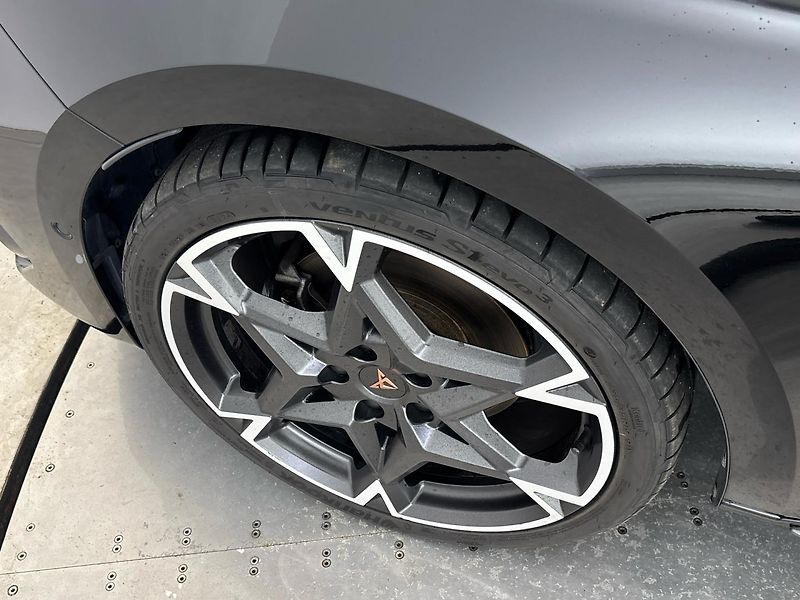 Cupra Leon SP DSG - fotka 28 z 32