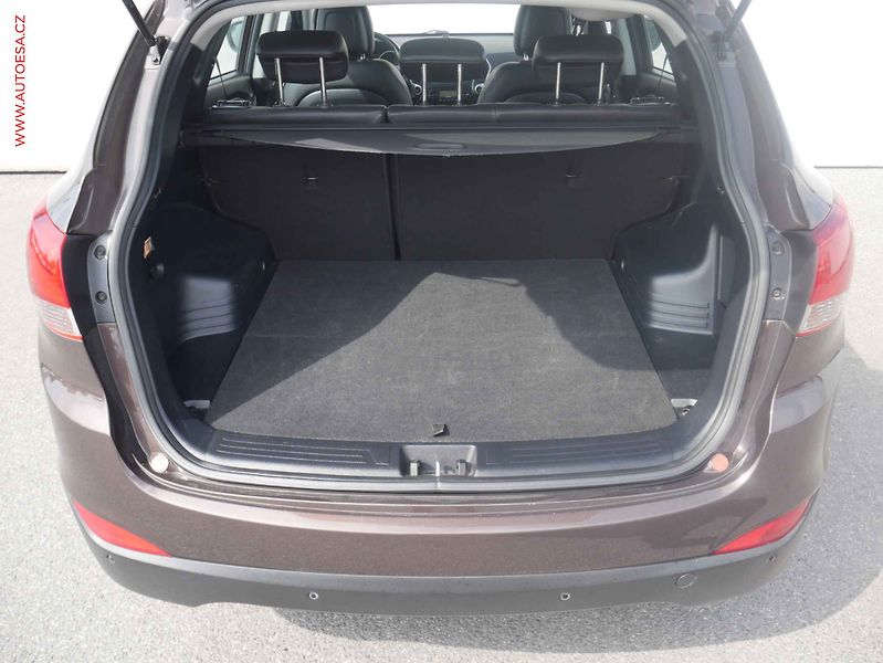 Hyundai ix35 (2013) 1.6 GDI, ČR, AC, výhřev sed. - fotka 7 z 15