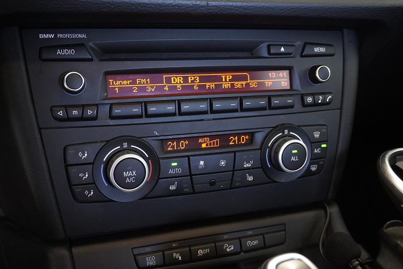 BMW X1 2,0 XDRIVE28I AUT. - fotka 16 z 30
