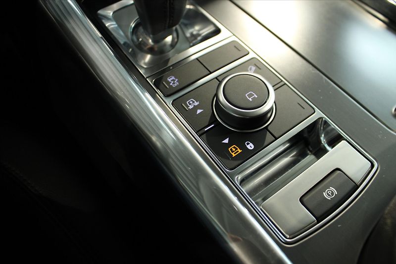 Land Rover Range Rover Sport TDV6 SE AWD ACC/360°/Fullservi - fotka 25 z 34
