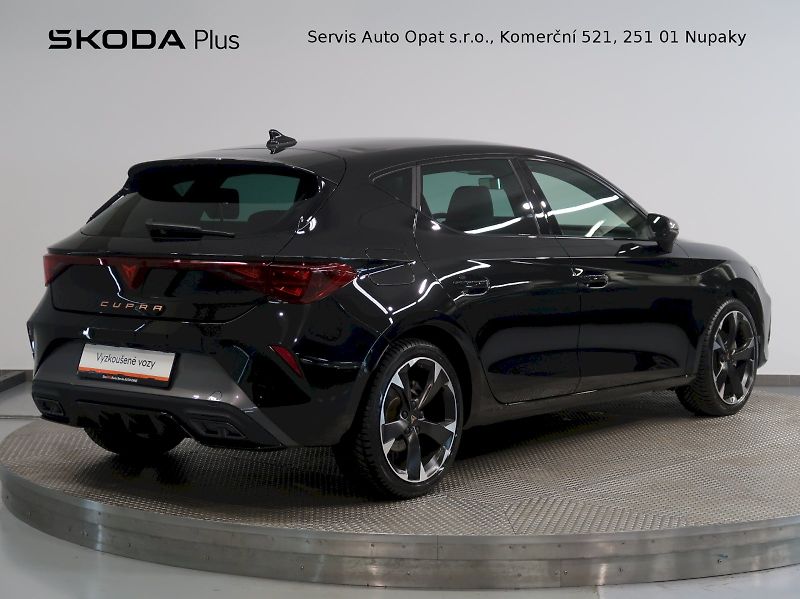 Cupra Leon (2025) 1.5eTSI 110KW DSG - fotka 2 z 41