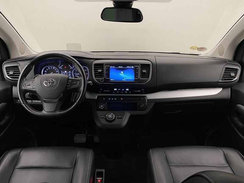 Toyota ProAce Verso 2.0 D-4D 130kW L2 AUT CZ - fotka 2 z 52