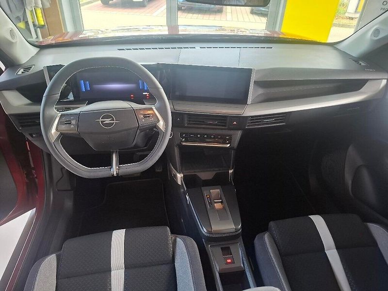 Opel Frontera 1.2Hybid 74KW - fotka 8 z 12