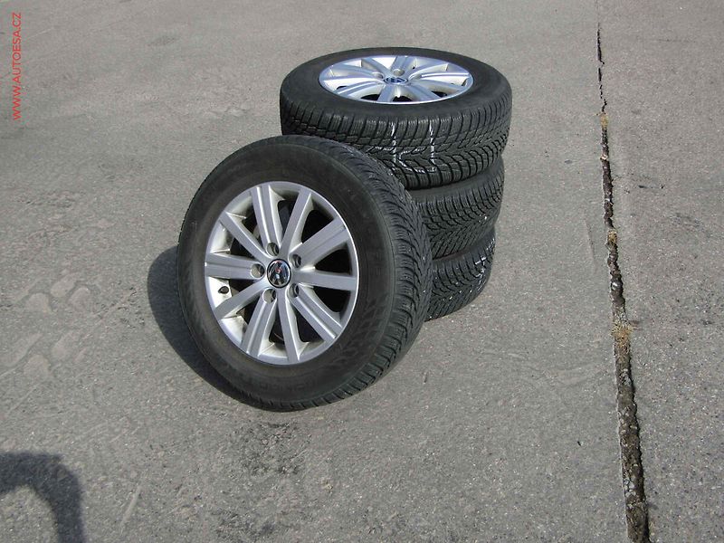 Volkswagen Golf Plus (2009) 1.4TSi, ČR, AC, tempo - fotka 15 z 15