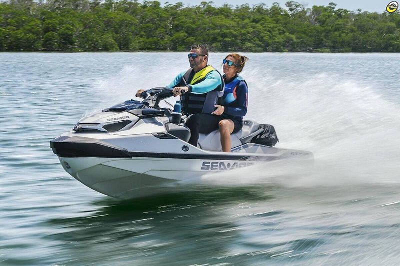 Sea Doo (2027) GTX LTD 3-up 350hp iDF Audio p - fotka 3 z 5