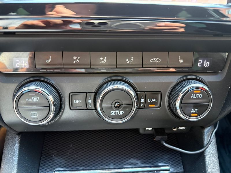 Škoda Octavia (2014) RS 2.0 TDI 135 kW - fotka 21 z 28