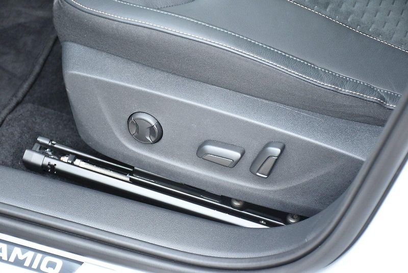 Škoda Kamiq (2026) Top Selection 1.0 TSI 85kW DSG - fotka 25 z 35