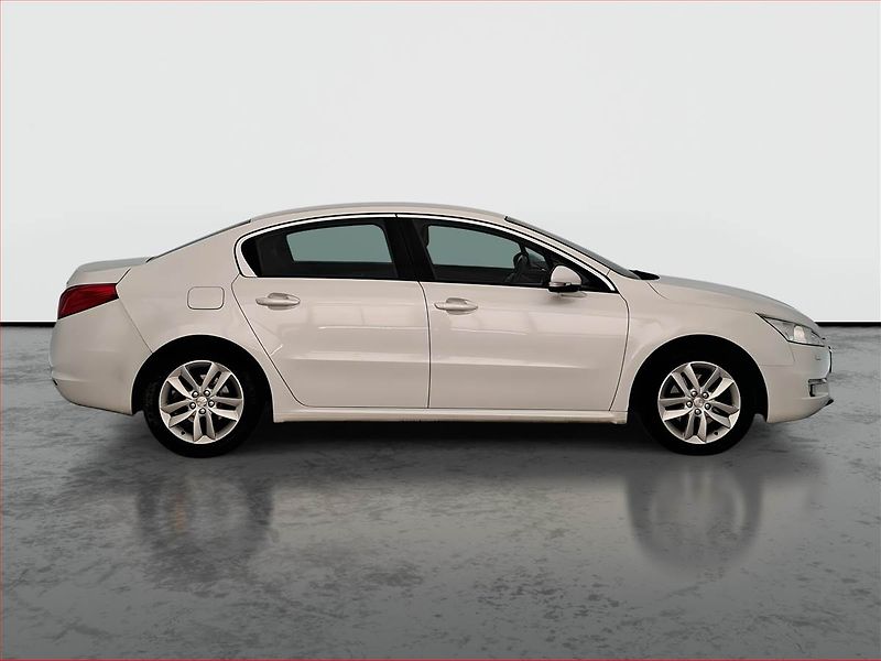 Peugeot 508 (2013) 2.0 HDi, Navi, Tempomat - fotka 6 z 19
