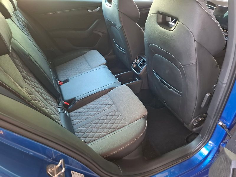 Škoda Octavia (2025) Combi SPORTLINE 1,5 TSI M-HEV - fotka 25 z 30