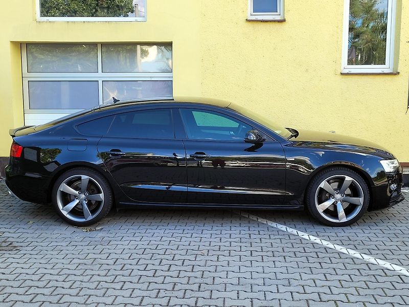 Audi A5 2,0 TFSi S-LINE,SERV.KN.ROZVOD - fotka 10 z 52