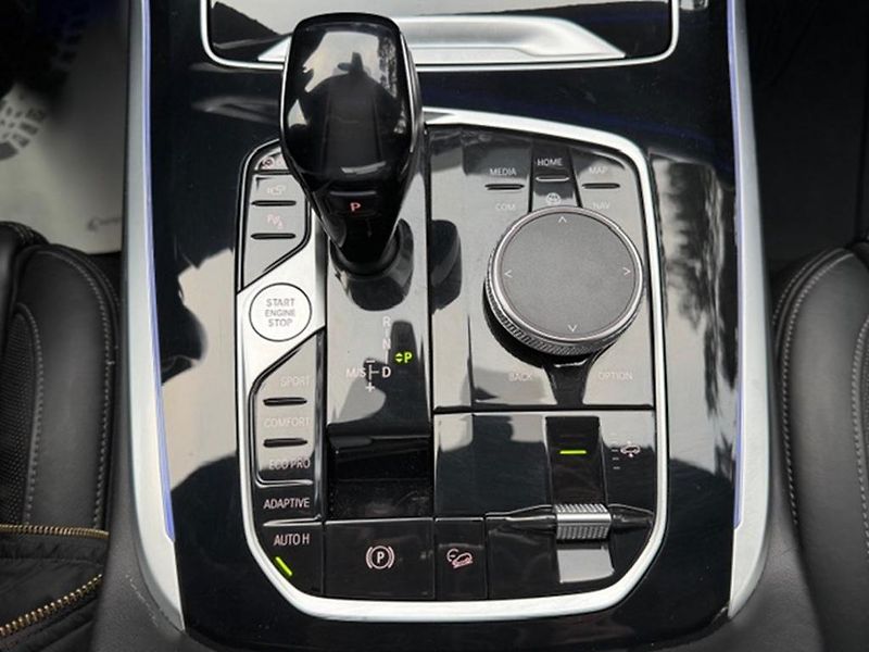 BMW X7 4,0i xDrive,mPaket competition - fotka 30 z 50