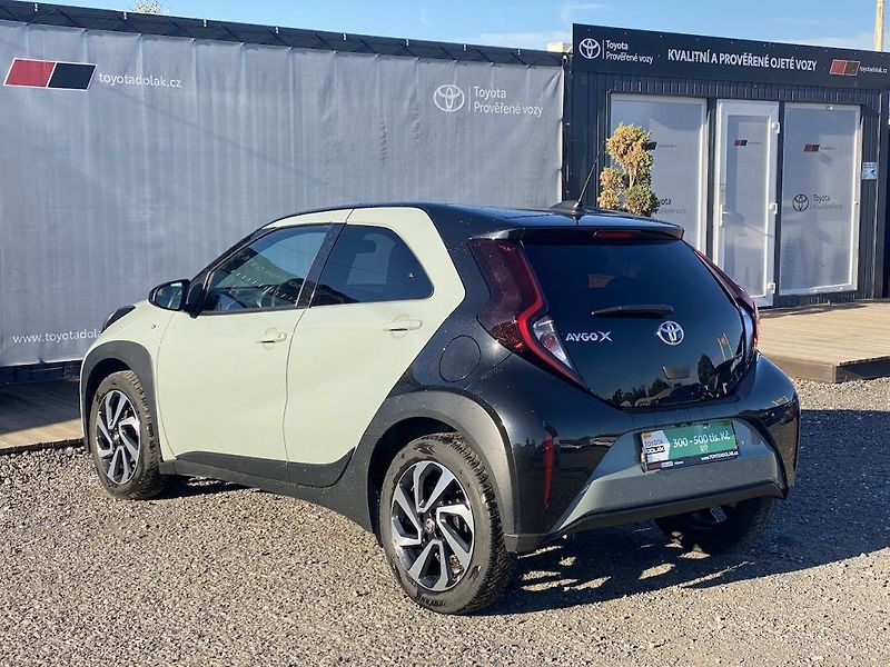 Toyota Aygo 1.0i, ČR, Style, automat - fotka 5 z 13