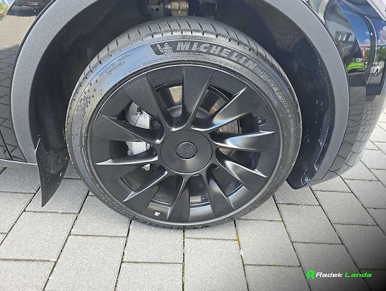 Tesla Model Y (2023) Berlín, 20