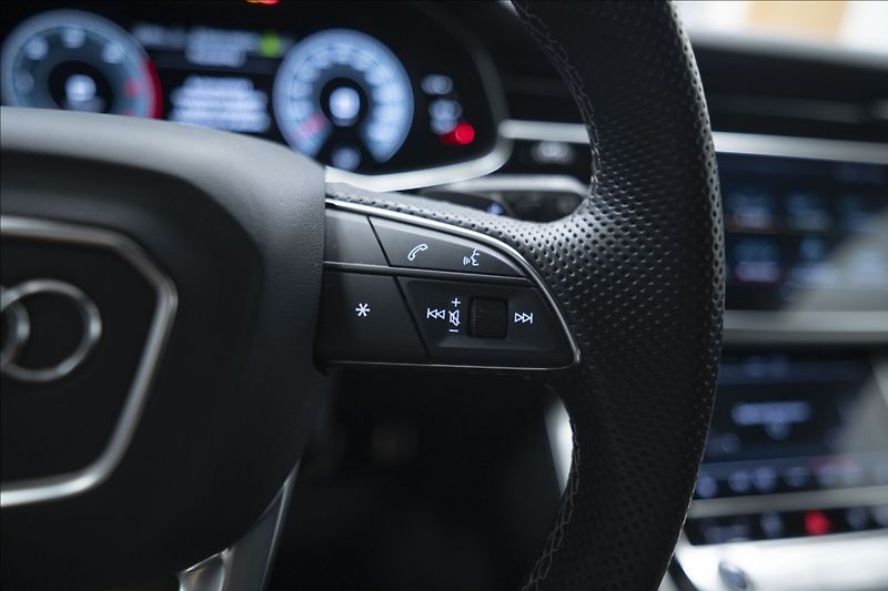 Audi Q7 3,0 TDI QUATTRO S-LINE 1. MAJ - fotka 22 z 45