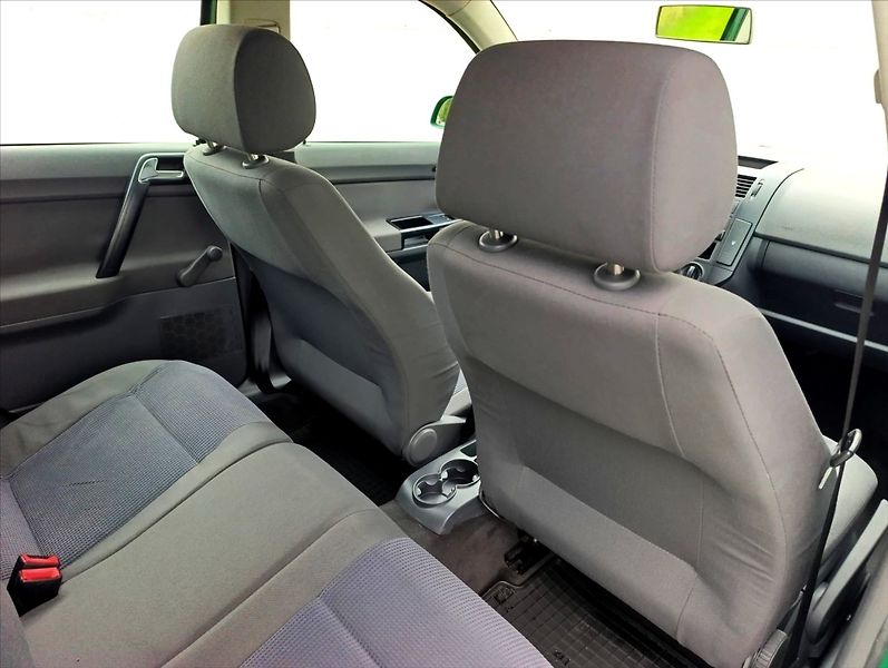 Volkswagen Polo 1,2 Klimatizace koup. v ČR - fotka 22 z 26