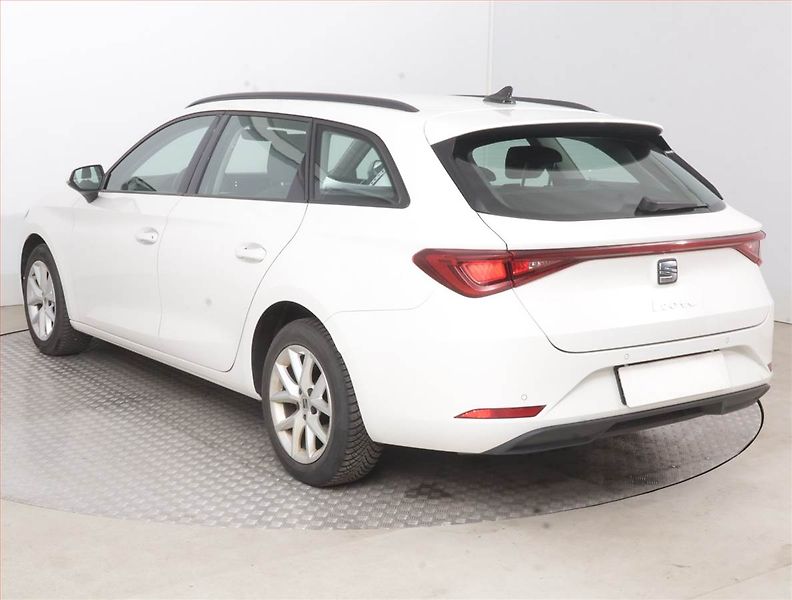 Seat Leon (2022) Style 1.5 TSI, Serv.kniha - fotka 4 z 15